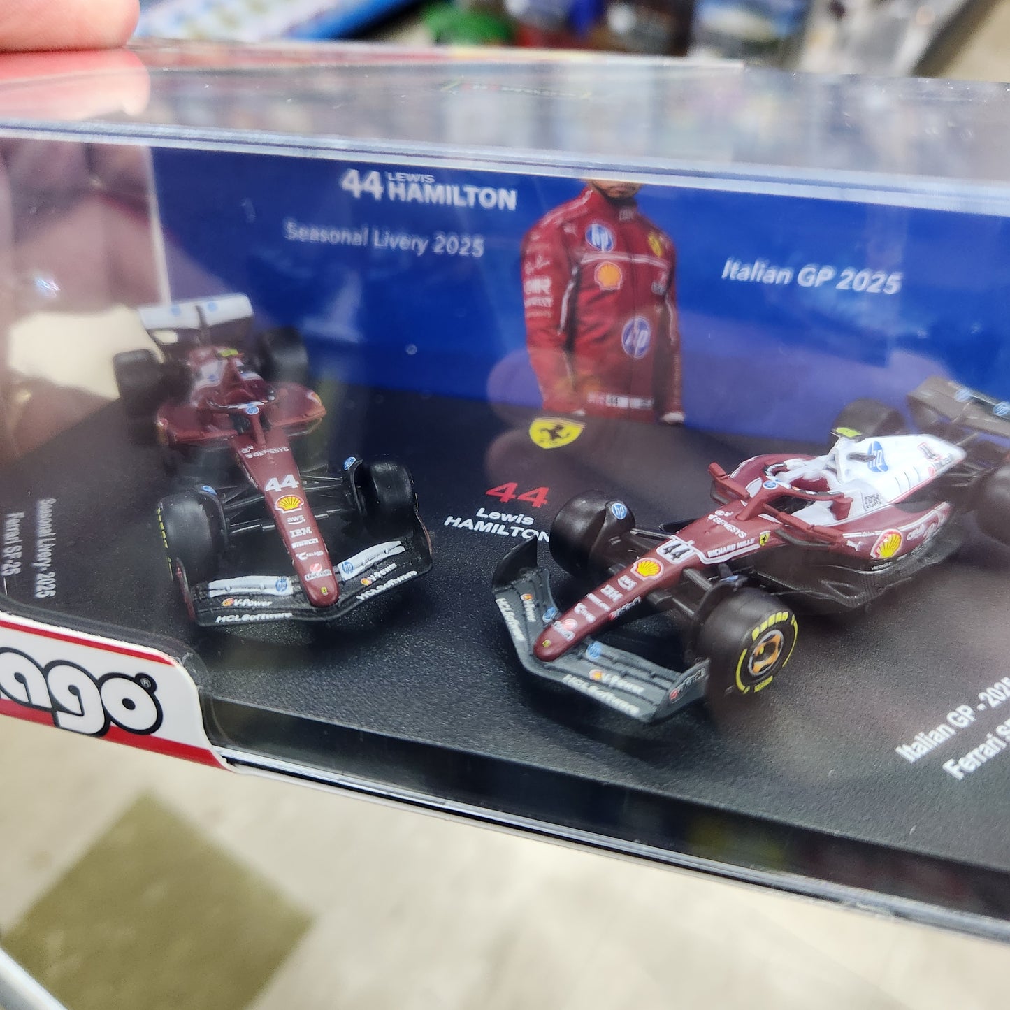Bburago - Formula Racing - 2025 Scuderia Ferrari SF-25 Twin Pack - #44 Lewis Hamilton