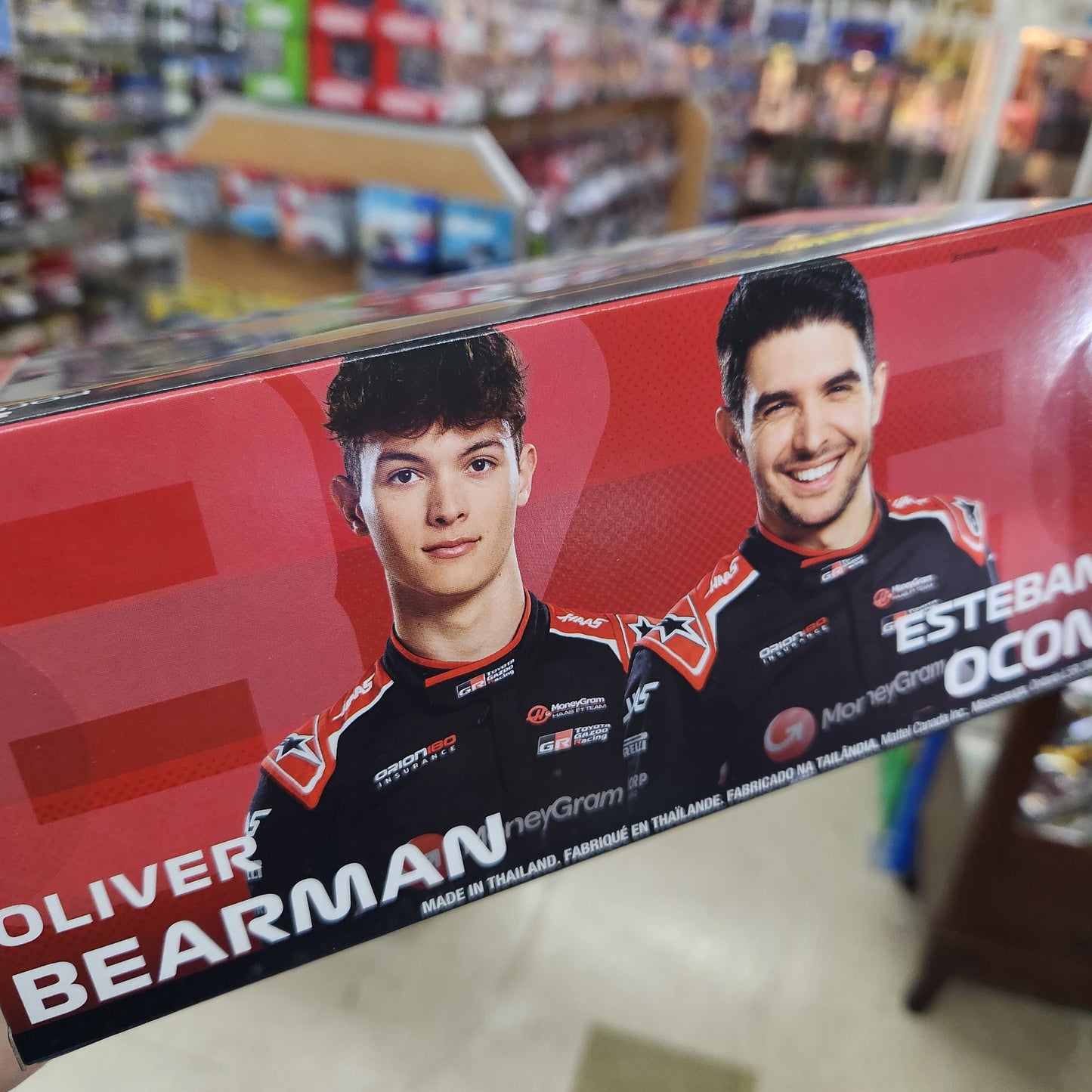 Hot Wheels Premium - 2025 Formula 1 Moneygram HASS F1 Team - 2 Pack (Mix 1)