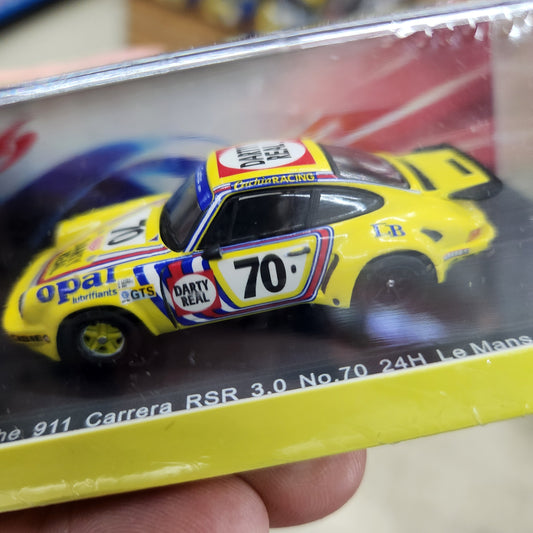 Spark - 1974 Porsche 911 Carrera RSR 3.0 #70 - 24h Le Mans (Yellow) - 1:64 Scale