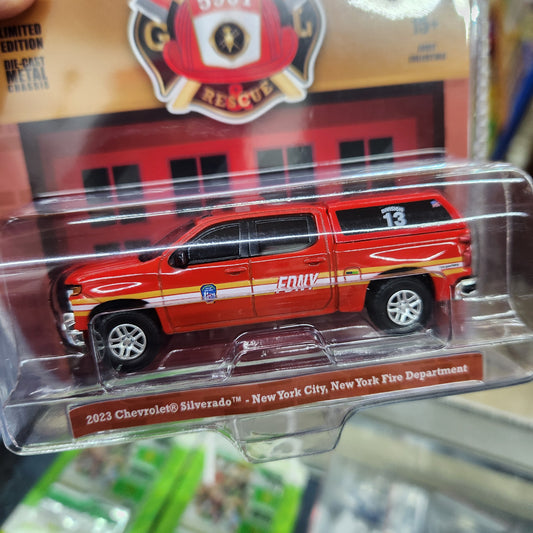 Greenlight - Fire & Rescue (Series 5) - 2023 Chevrolet Silverado New York Fire Dept