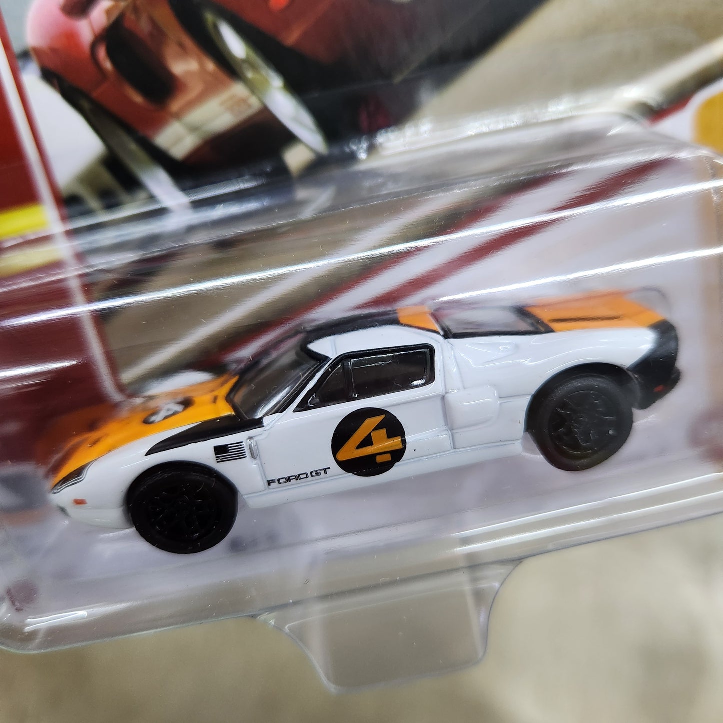 Johnny Lightning - 2023 Classic Gold R2 Ver B - 2005 Ford GT