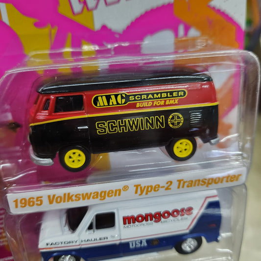 Johnny Lightning - Freestyle R2 Ver B - 1965 VW Type 2 Transporter & 1976 Ford Econoline