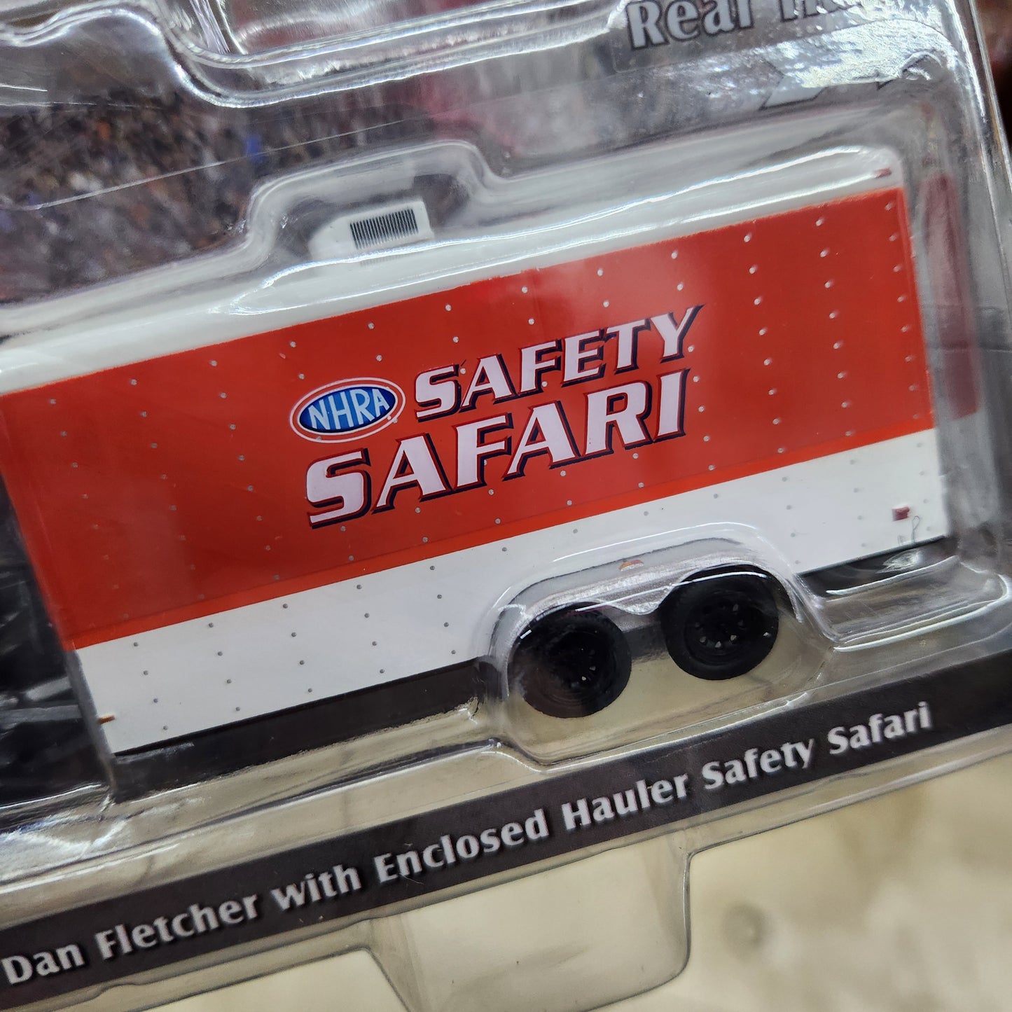 Greenlight - Racing 'Hitch & Tow' Series 6 - 1969 Ford F-250 & 1969 Camaro with Trailer