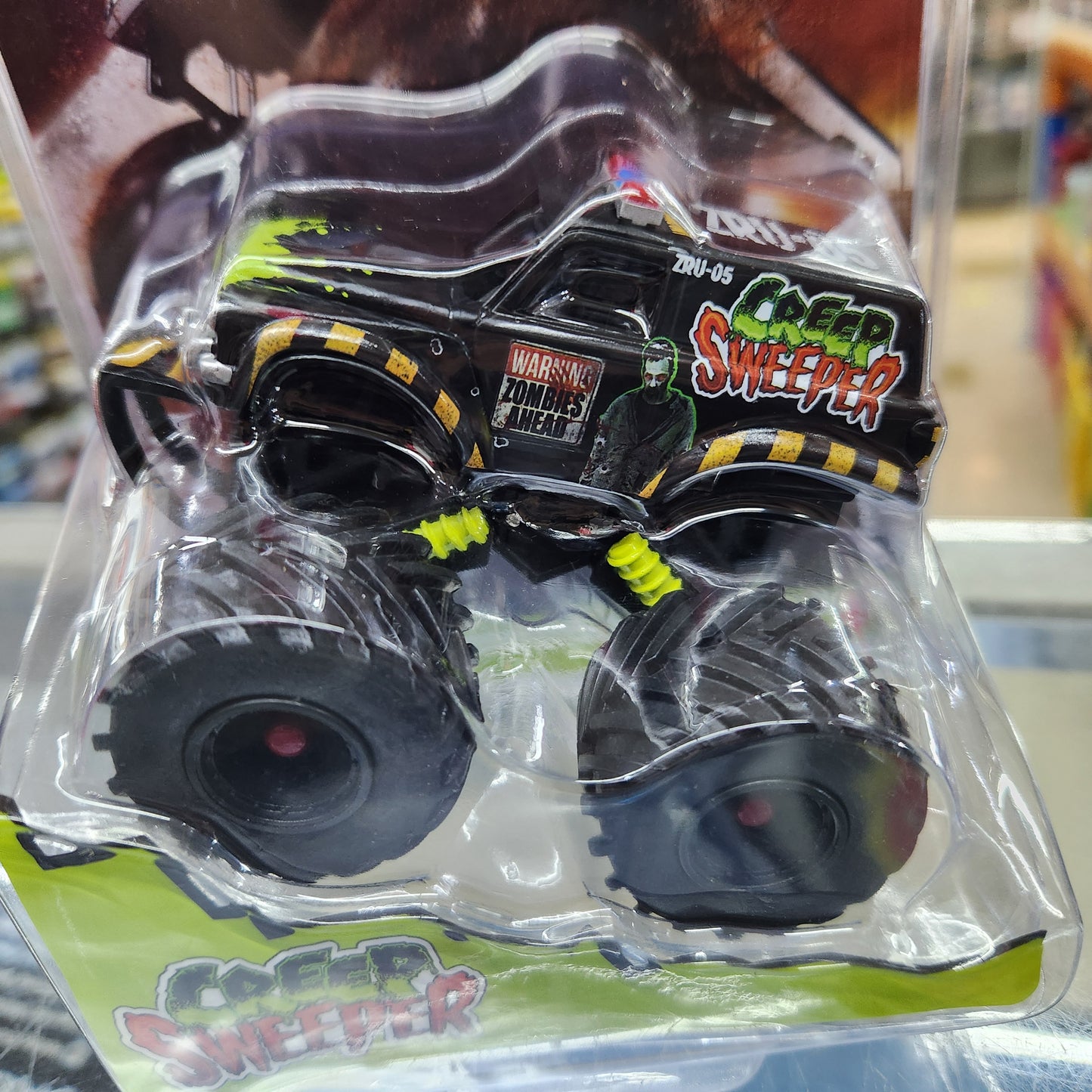 Johnny Lightning - Monster Truck - 'Creep Sweeper' (Black Wheels) - 1:43 Scale