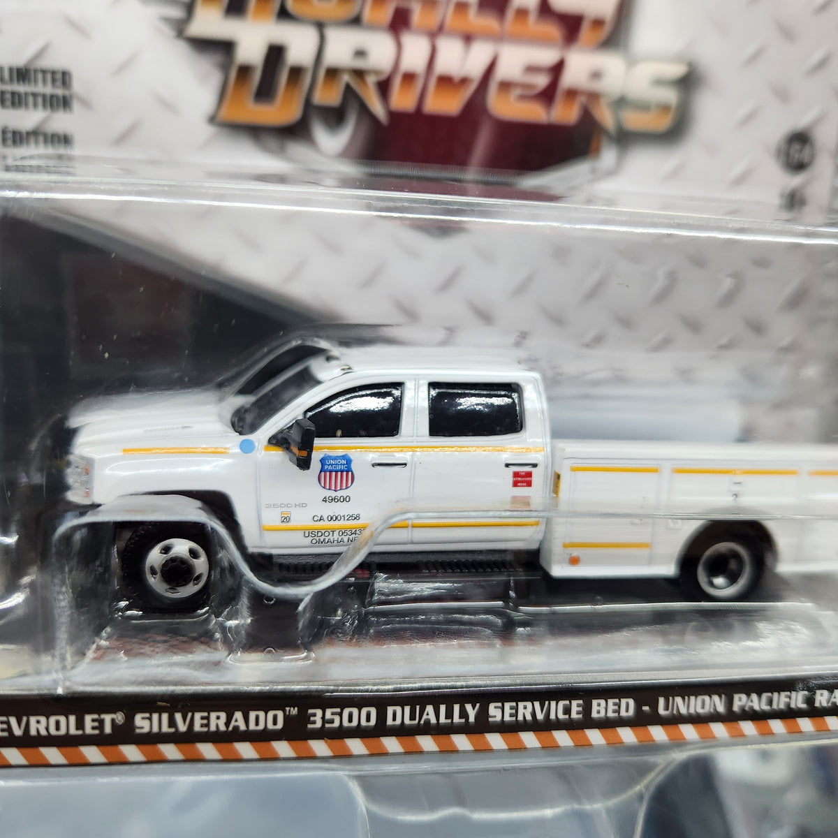 Greenlight - Dually Drivers Series 11 - 2018 Chevrolet Silverado 3500 Dually Service Bed 'Union Pacific'