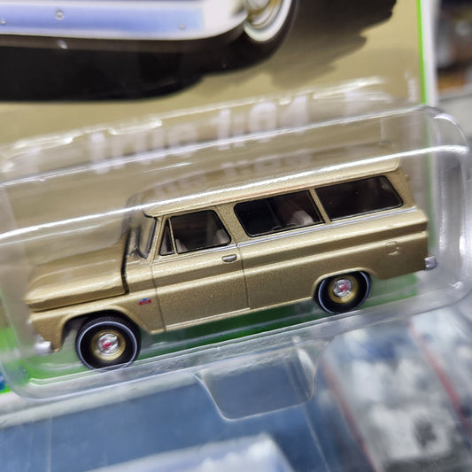 Auto World - 2021 Premium Series R3 Ver B. - 1966 Chevy Suburban (Gold) - 1:64 Scale