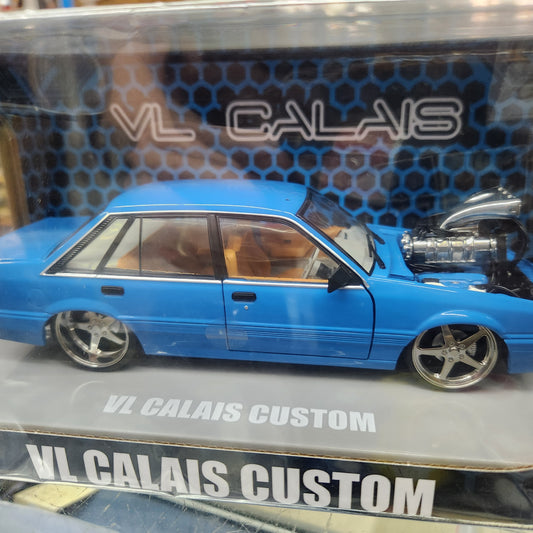 DDA - Holden VL Calais Custom (Blue) - 1:24 Scale