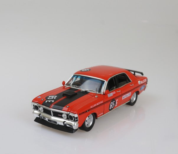 DDA - Ford XY GTHO 1971 Bathurst Winner - Allan Moffat #64E - 1:24 Scale