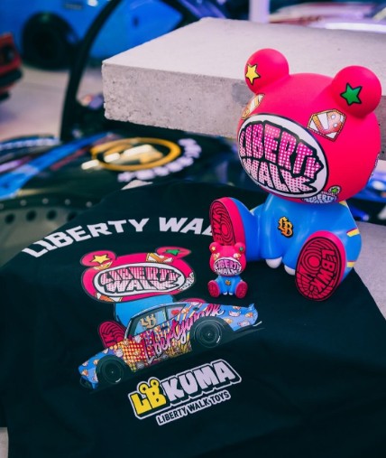 American Diorama - Liberty Walk Kuma 400% 'Kenmeri' - 28cm