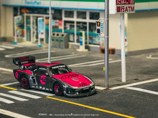 Tarmac Works - Bisimoto Porsche 935 K3V Model Car + Trading Cards Combo Set