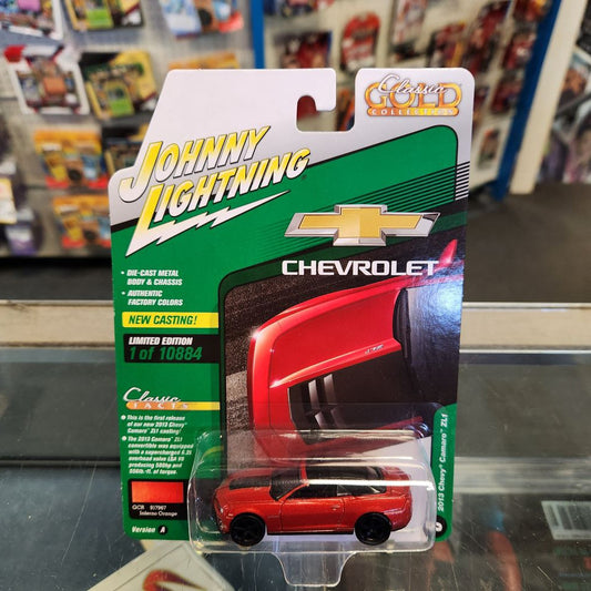 Johnny Lightning - 2022 Classic Gold R1 Ver A - 2013 Chevy Camaro ZL1
