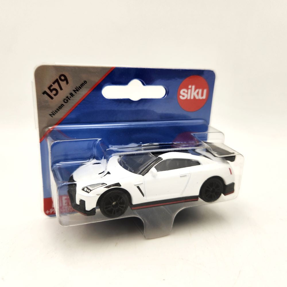 Siku - Nissan GT-R Nismo - White