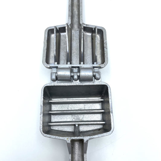 Vintage Distinctive Aluminium "Party-Ice" Crusher - 17cm