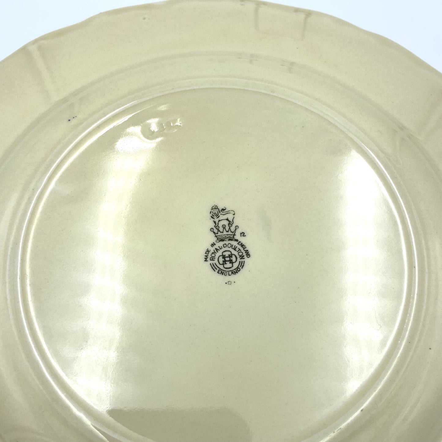 Royal Doulton 'English Cottages' Plate - 26cm