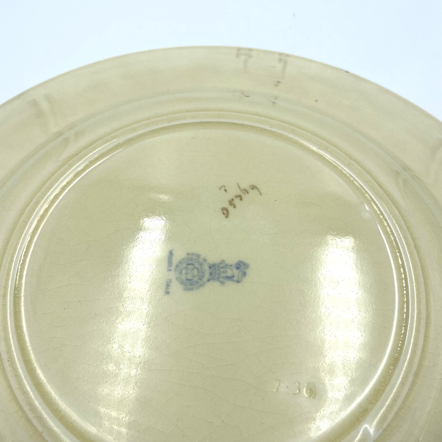 Royal Doulton 'Woodley Dale' D5969 Plate - 27cm