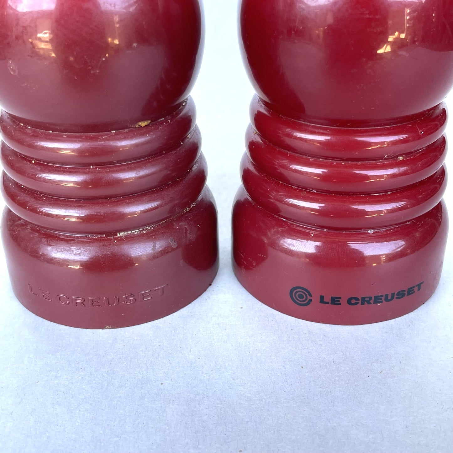 Le Creuset Salt & Pepper Mills 'Cerise' - 21cm