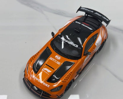 Minichamps - Mercedes-AMG GT Black Series - 2025 Formula 1 Safety Car (British GP) - 1:18 Scale
