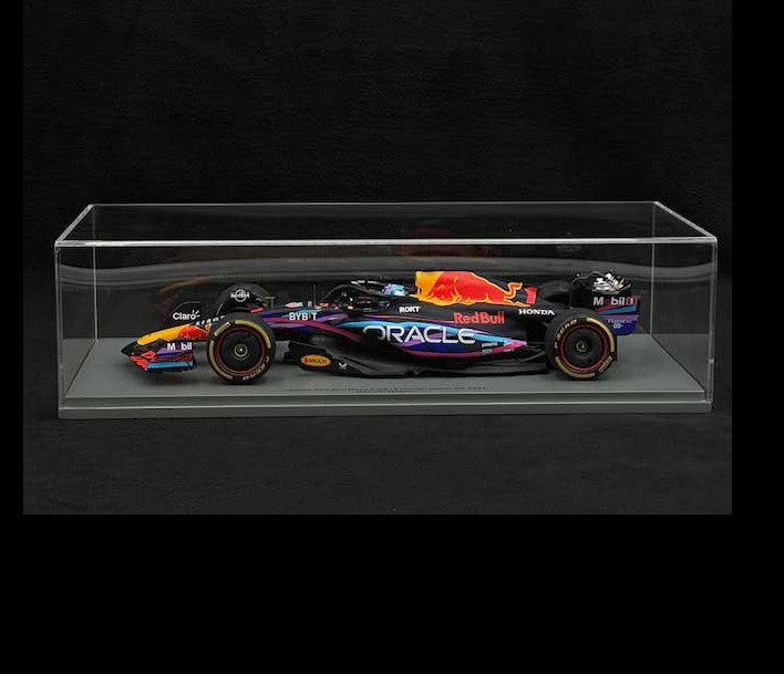 Spark - Oracle Red Bull Racing RB19 Formula 1 F1 - Miami GP 2023 Winner - #1 Max Verstappen - 1:18 Scale