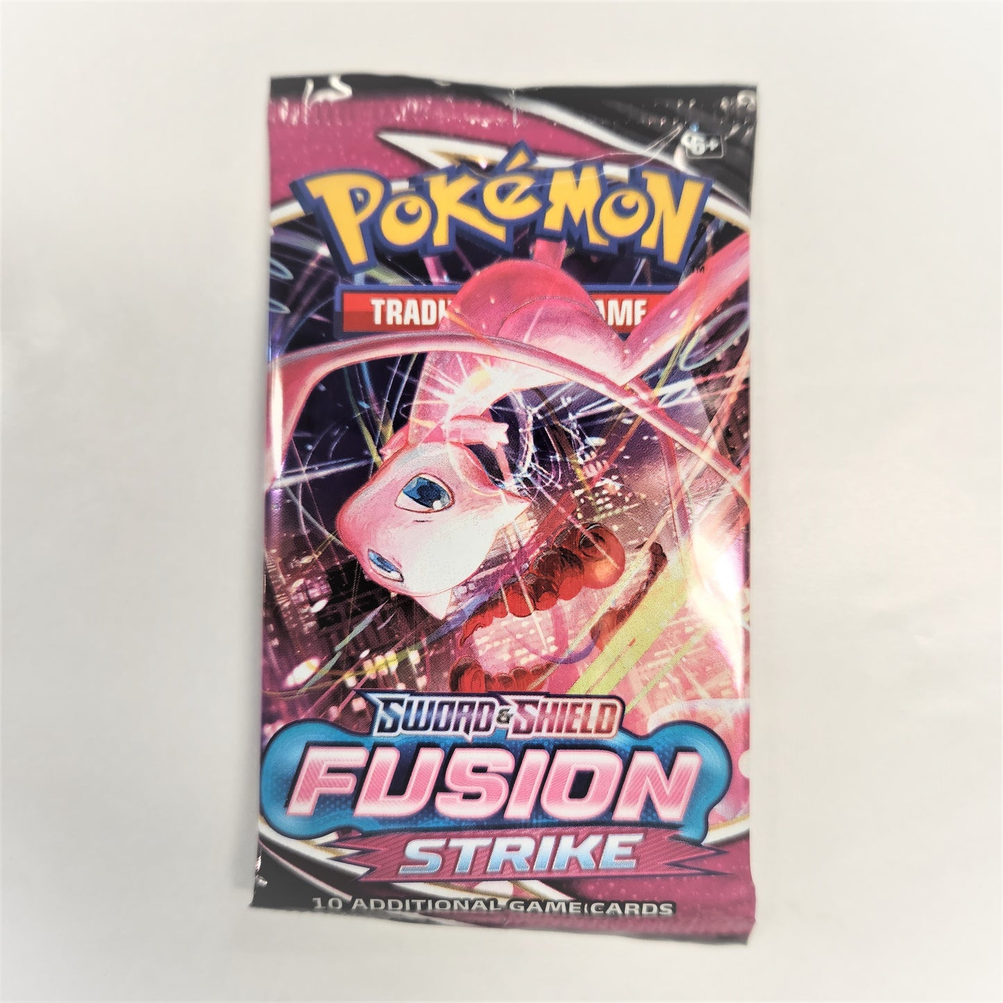 Pokemon TCG: Sword and Shield - Fusion Strike Booster (Single Pack)