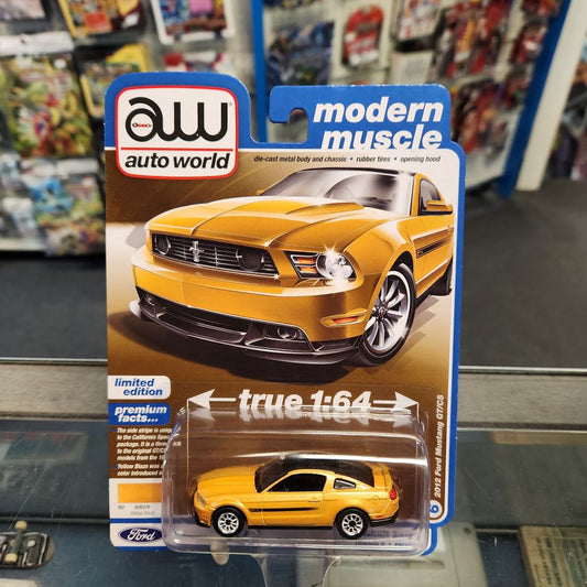 Auto World 2022 R3 Vers. B Premium Series - 2012 Ford Mustang GT/CS