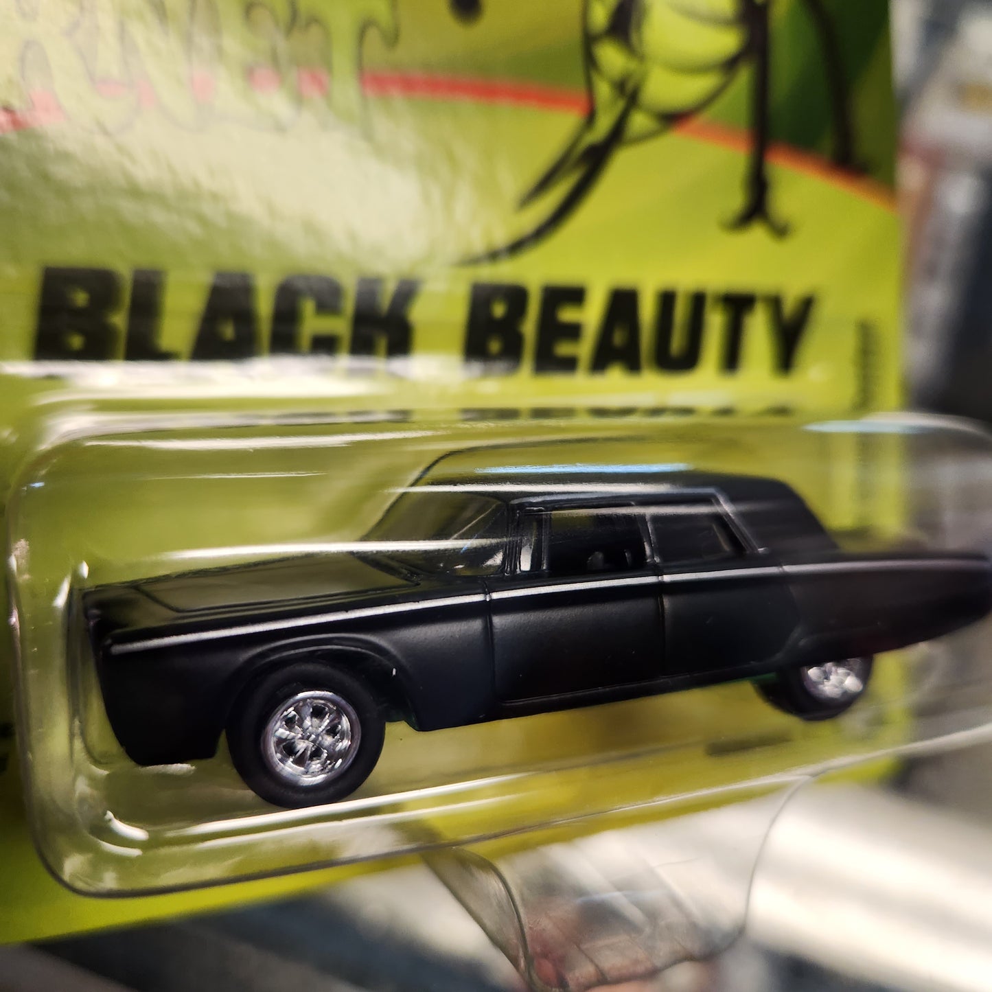 Johnny Lightning - 2022 Pop Culture R1 - 1966 Chrysler Imperial Crown Custom