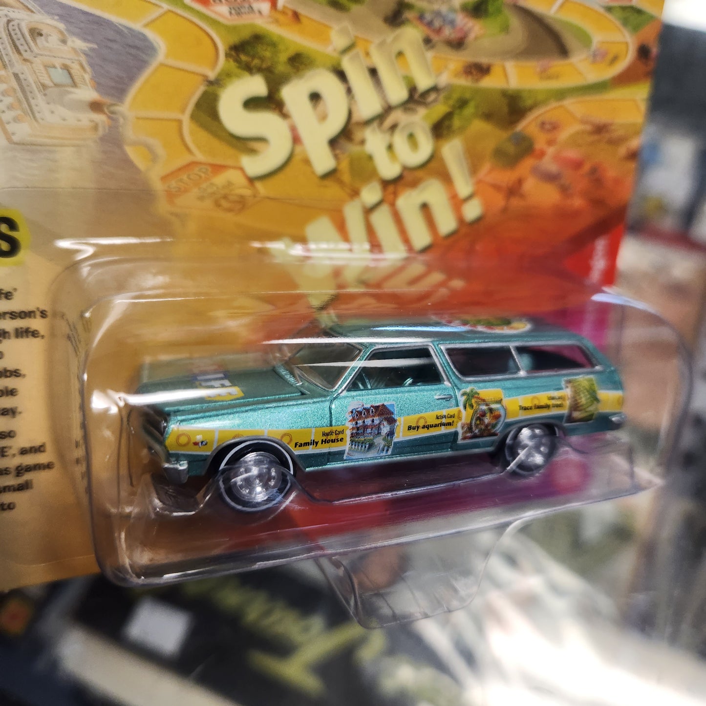 Johnny Lightning - 2022 Pop Culture R4 - 1965 Chevy Station Wagon