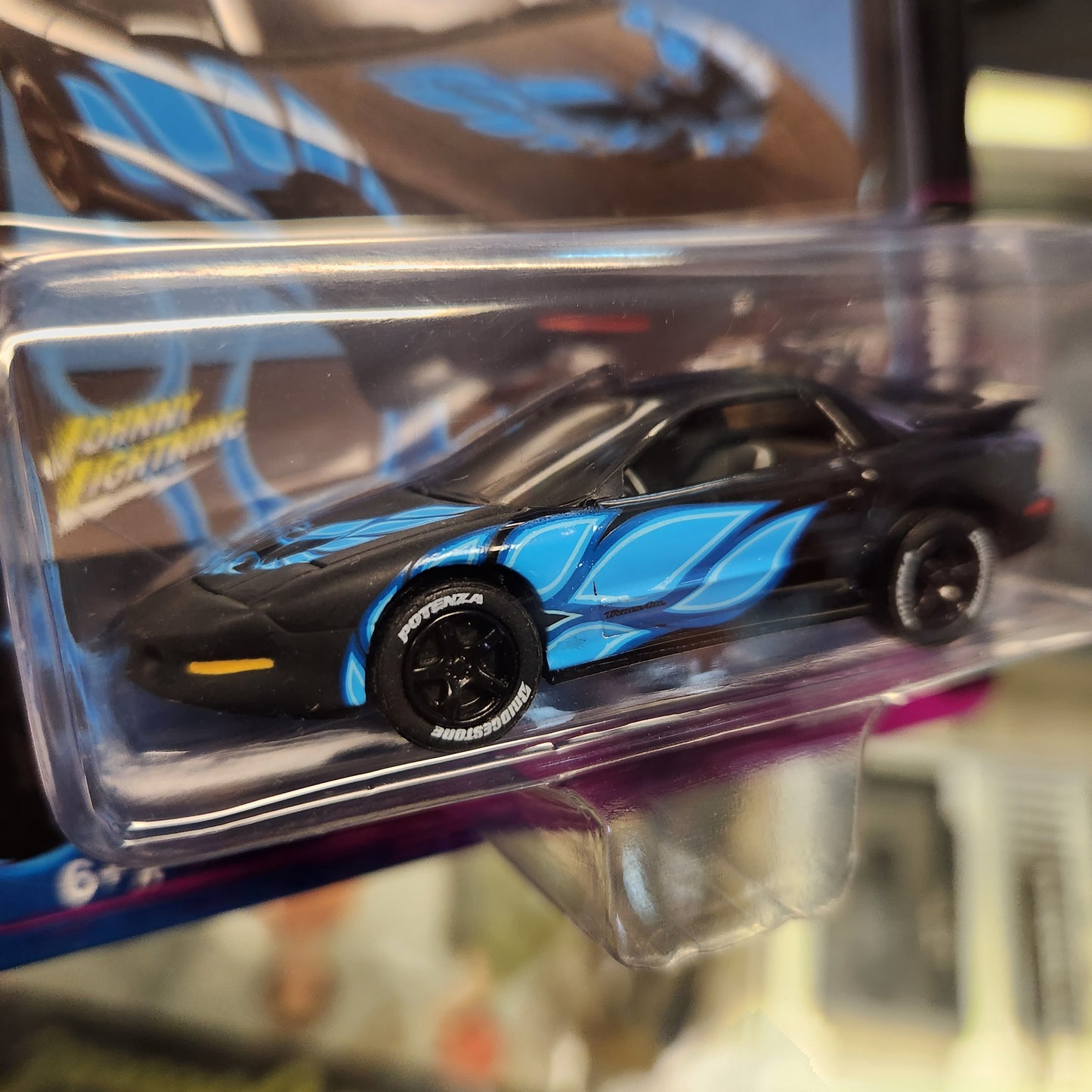 Johnny Lightning - 2021 Street Freaks R4 Vers. B - 1993 Pontiac Firebird T/A (Black with Flames)