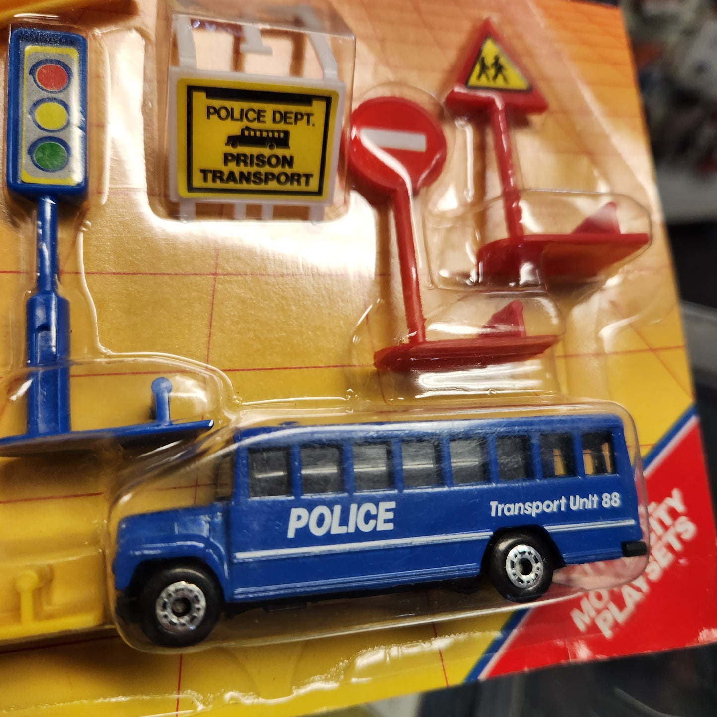 Matchbox - Emergency Action Pack (Prison Transport/Police)