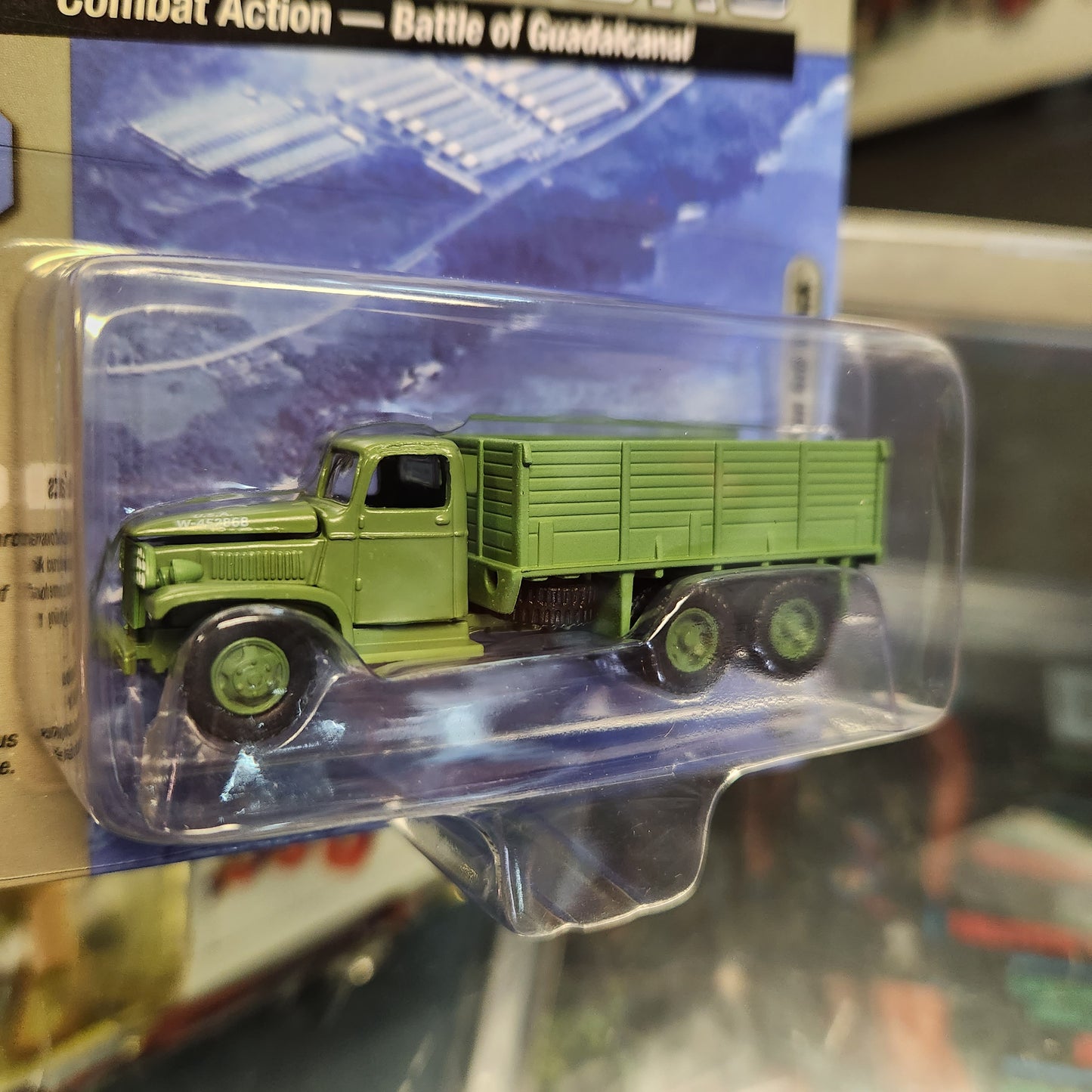 Johnny Lightning - 2022 Military R1 Ver A - WWII GMC CCKW 6x6 Truck