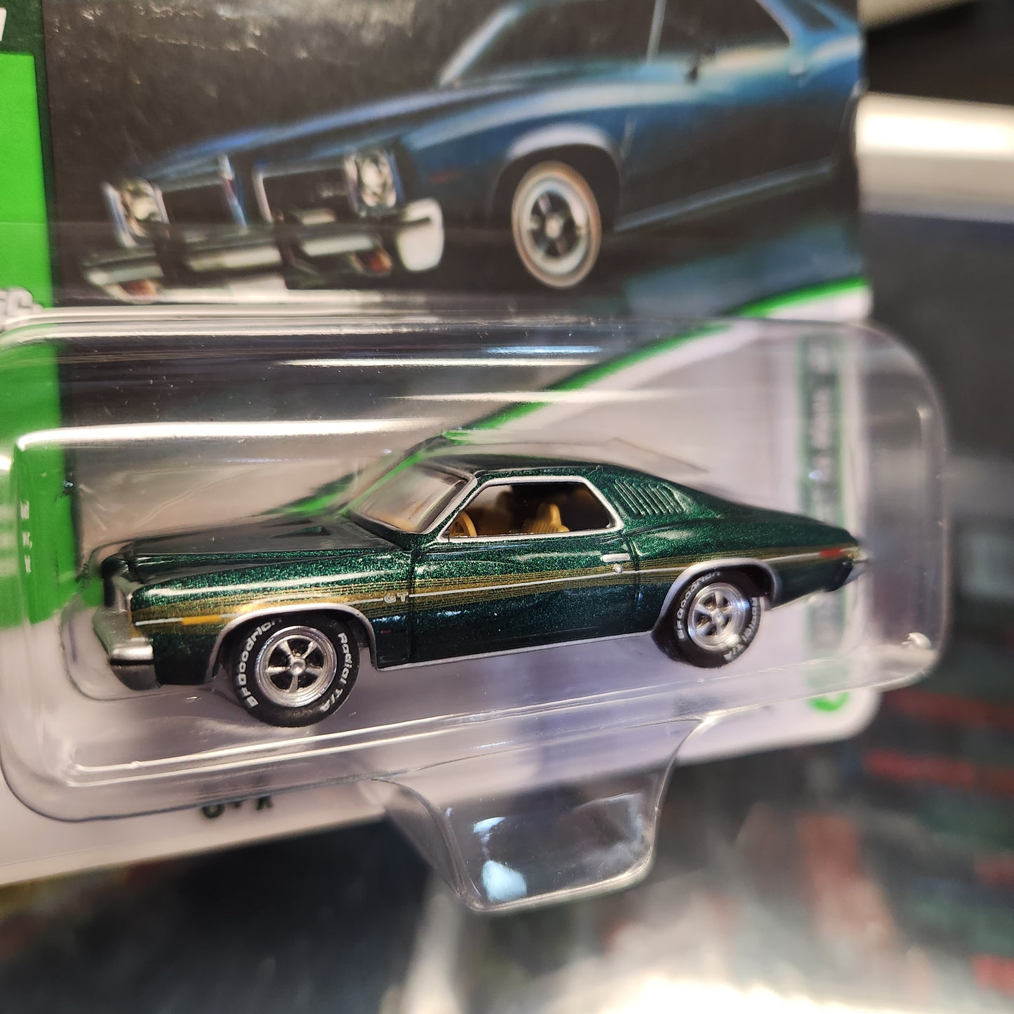 Johnny Lightning - 2022 Muscle Cars USA R2 Ver A - 1973 Pontiac Le Mans GT