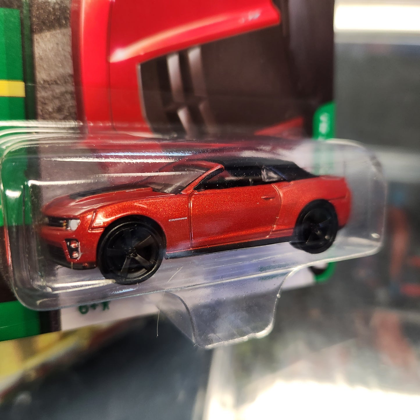 Johnny Lightning - 2022 Classic Gold R1 Ver A - 2013 Chevy Camaro ZL1