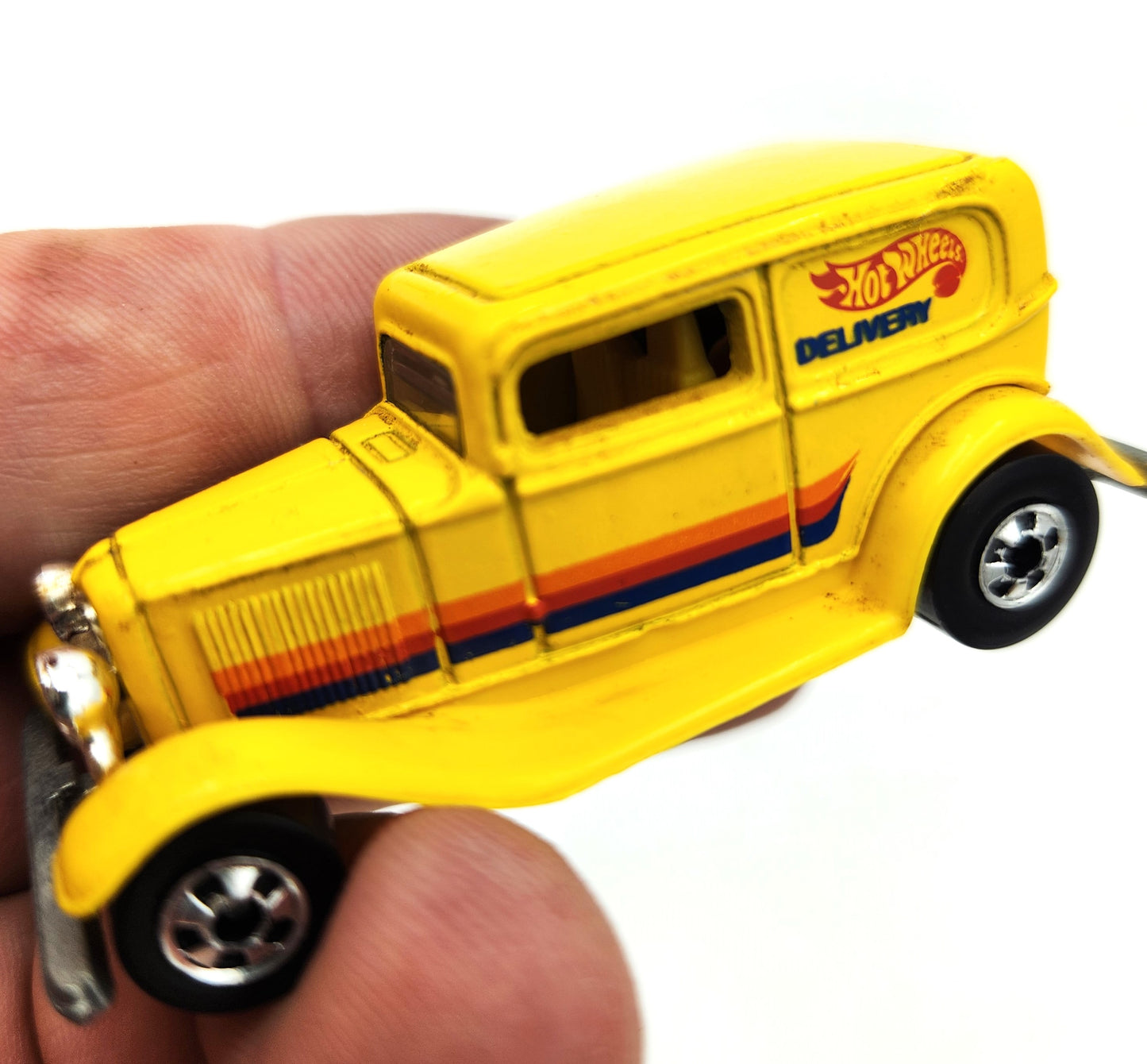 Uncarded - Hot Wheels - Ford Delivery Van 'Hot Wheels Delivery' - Yellow