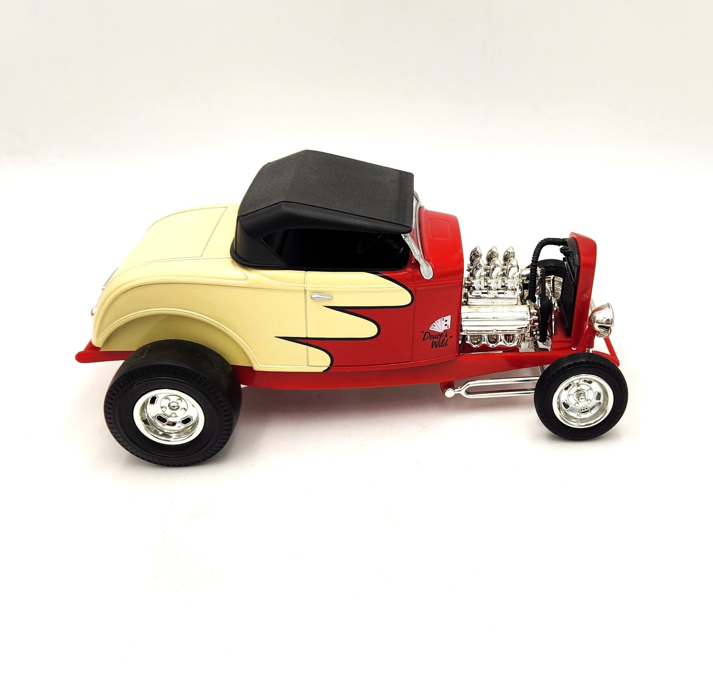 Hot Wheels - '32 Ford 'Deuce's Wild' Coupe - 1:18 Scale