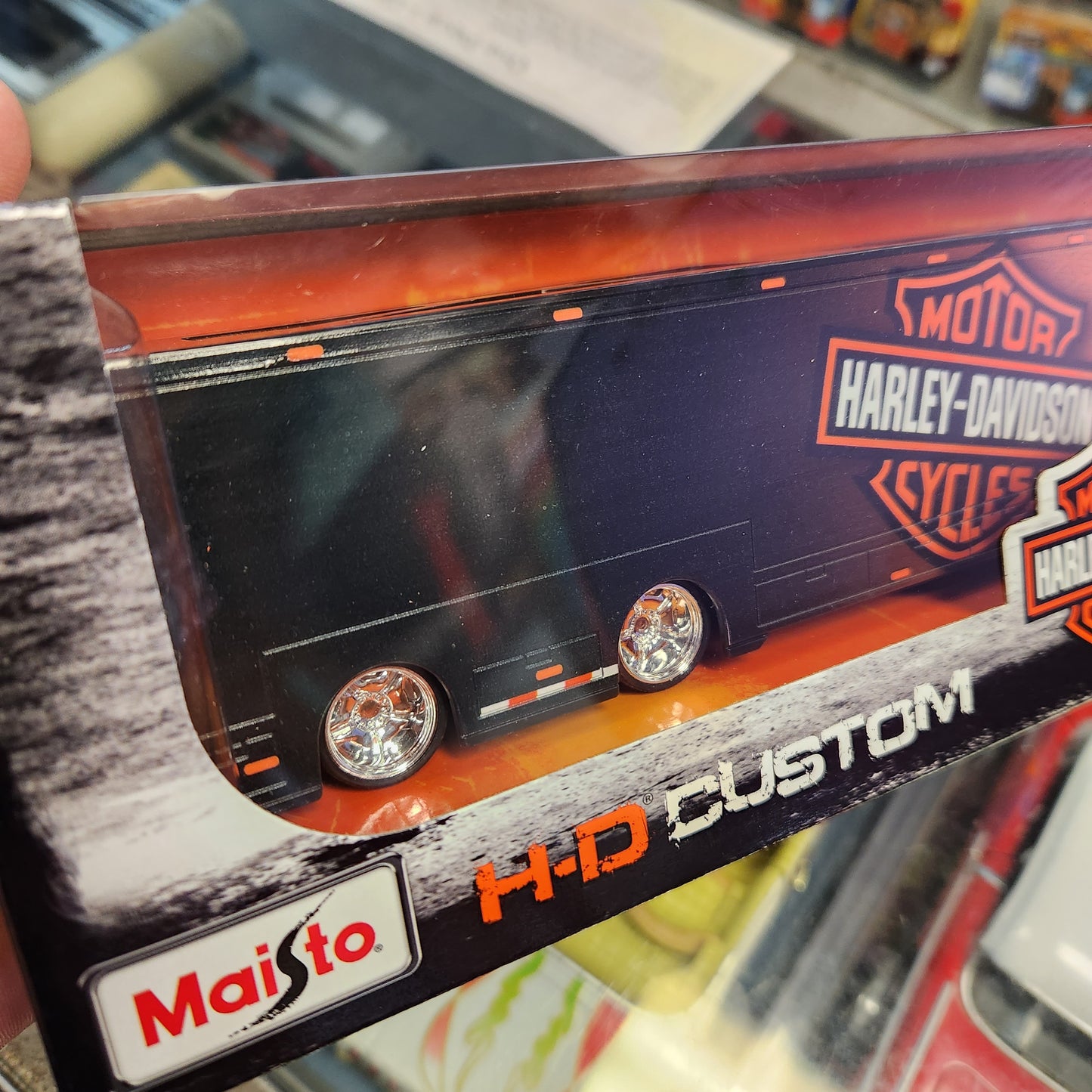 Maisto - 'Harley Davidson' Custom Haulers (Orange Cab)