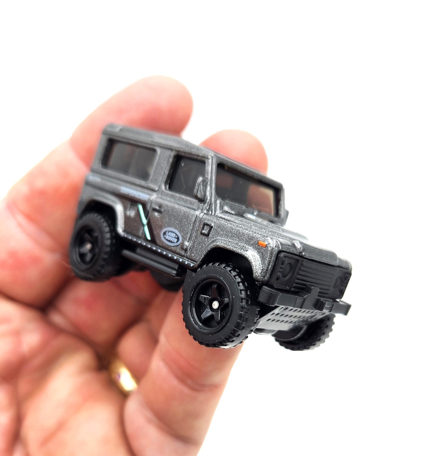 Uncarded - Hot Wheels - Land Rover Defender 90 - Grey