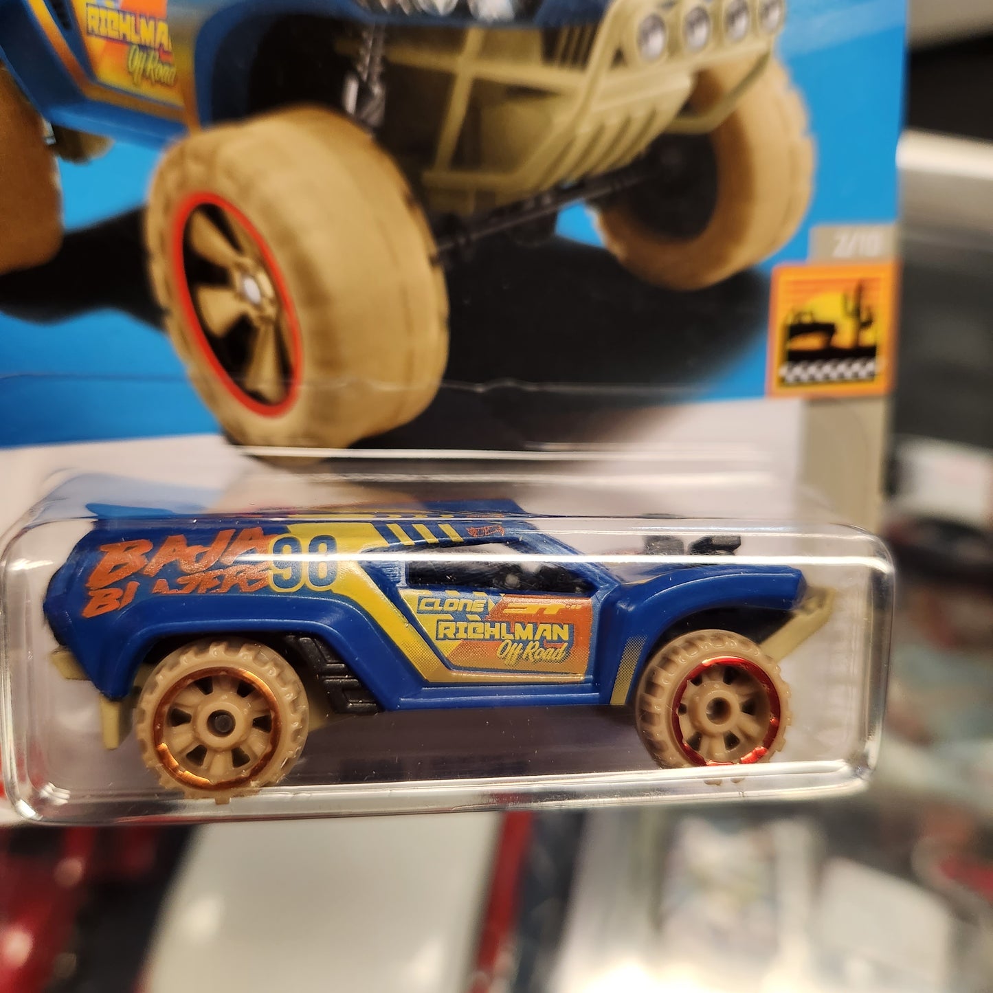 Hot Wheels - Dune Crusher #98 - Lomg Card