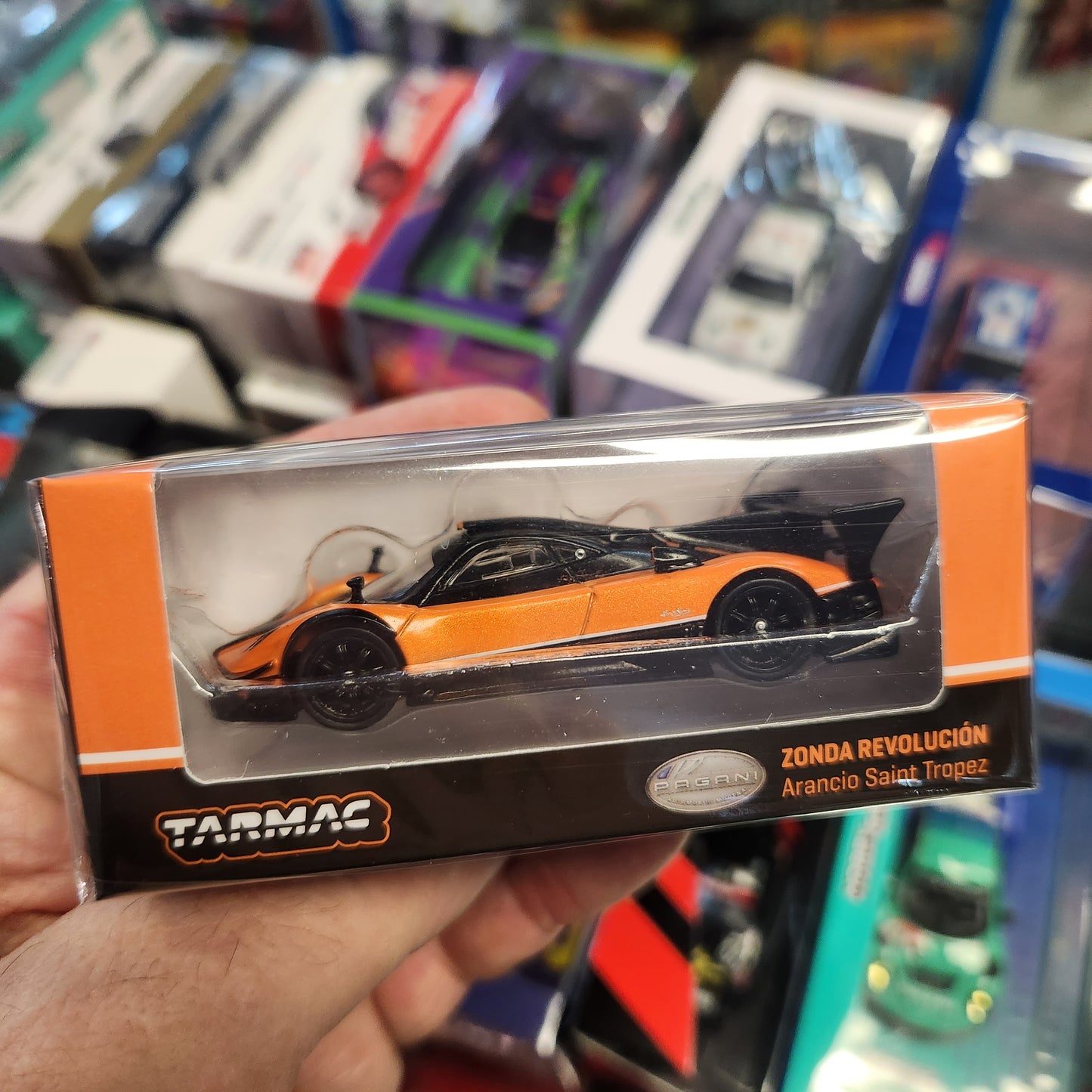 Tarmac Works - Pagani Zonda Revolucion - Arancio Saint Tropez