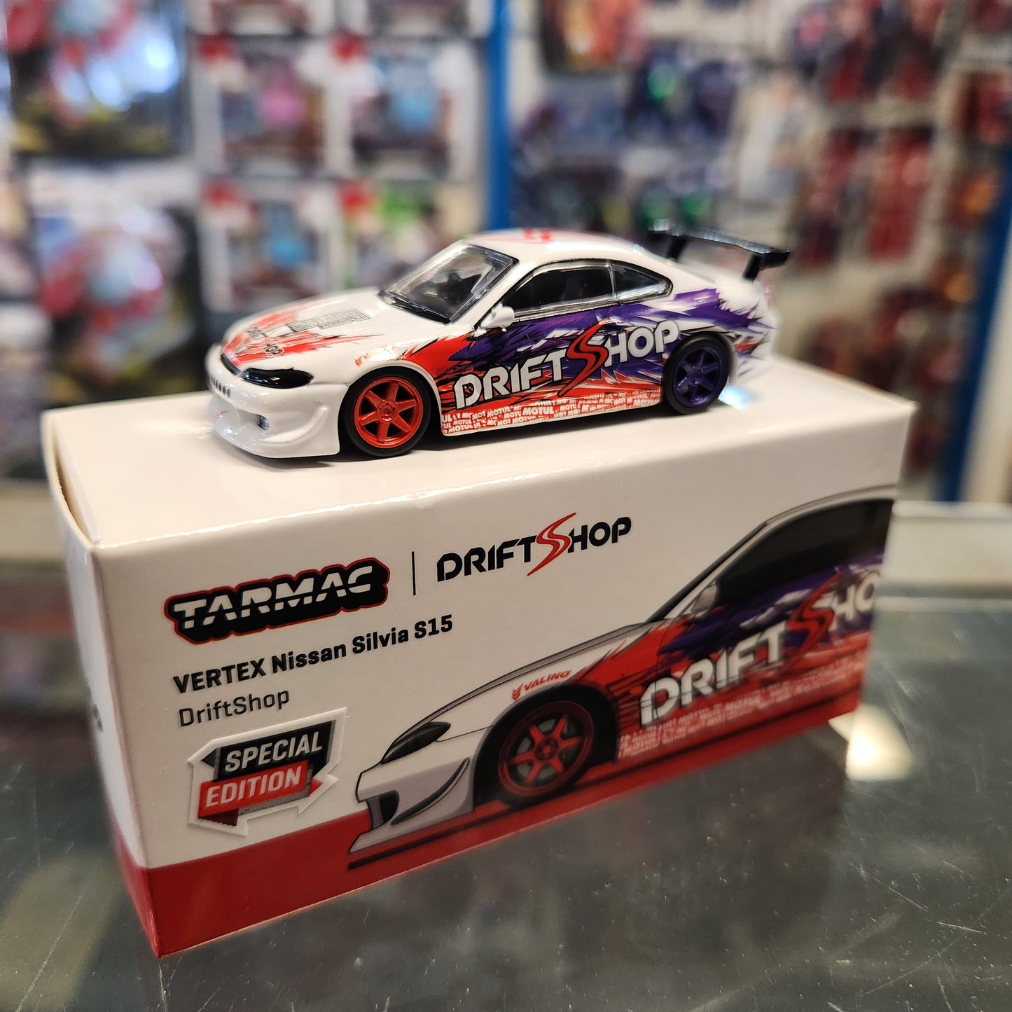 Tarmac Works - Nissan Vertex Silvia S15 'Drift Shop'