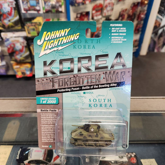 Johnny Lightning - 2023 Military R1 Ver A - M4A3 Sherman Tank