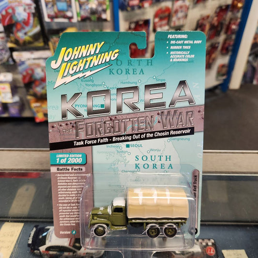 Johnny Lightning - 2023 Military R1 Ver A - GMC CCKW 2 1/2-ton 6x6 Truck