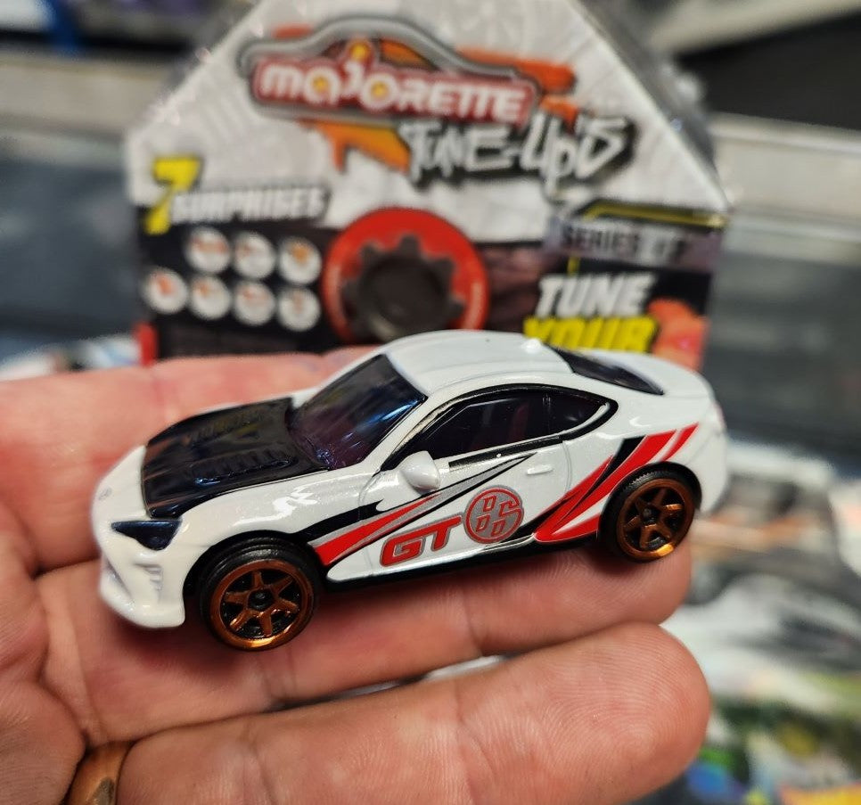 Majorette - Tune Ups - Series 2 - Toyota GT86 'Speed Hunter'