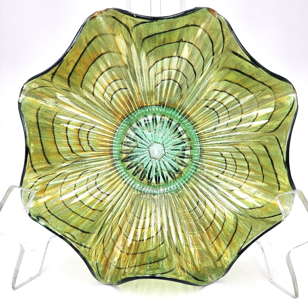 Green Carnival Glass Bowl with Star of David - 22cm