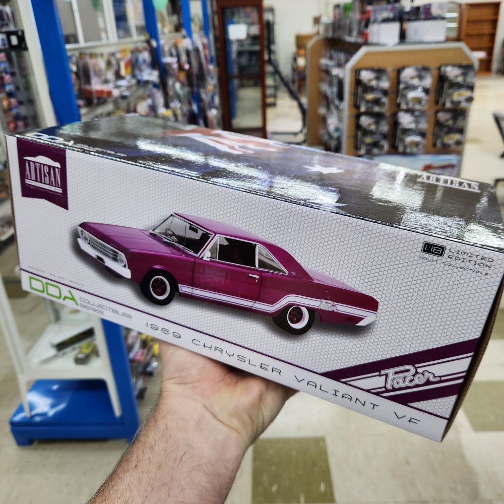 DDA - 1969 VF Valiant Magenta - 1:18 Scale