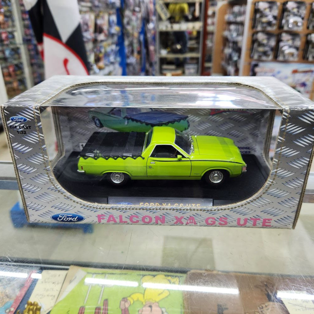 Oz Legends - Ford Falcon XA GS Ute - Lime Green - 1:32 Scale