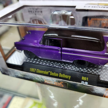 M2 Machines - 'Auto-Thentics' Mix 61 - 1957 Chevrolet Sedan Delivery