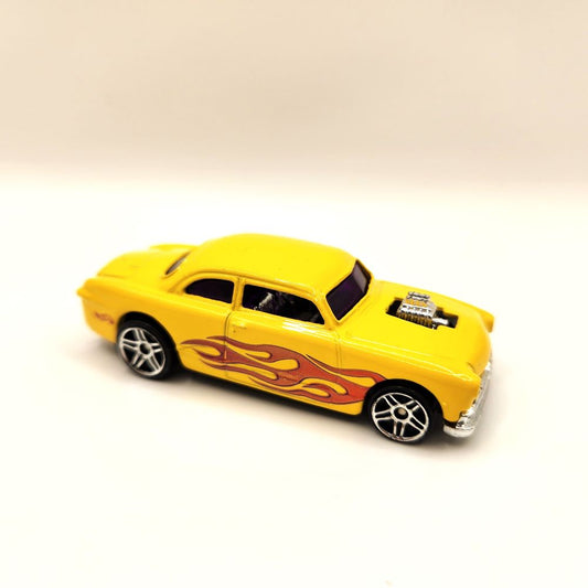 Uncarded - Hot Wheels - Shoe Box (Yellow)