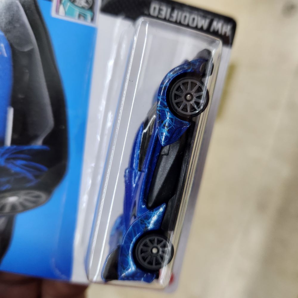 Hot Wheels - McLaren Solus GT (Blue) - Long Card