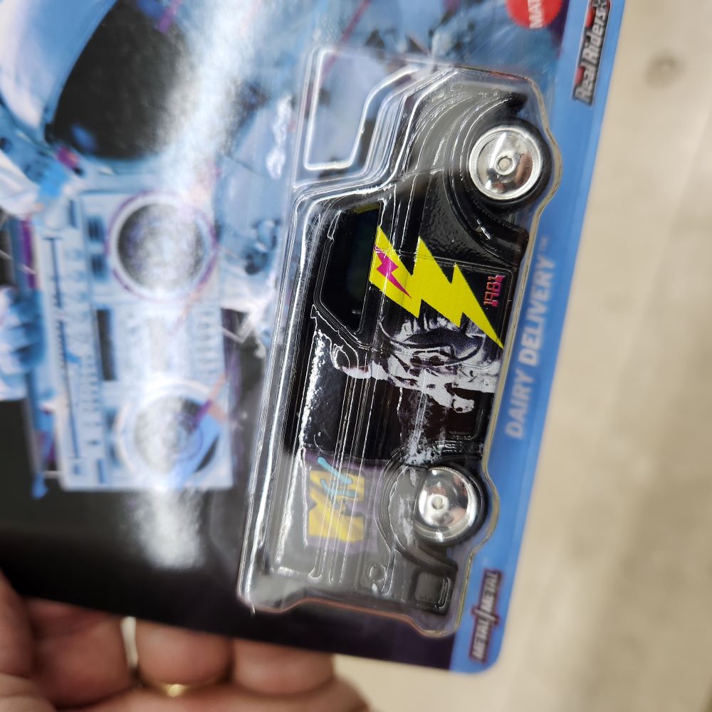 Hot Wheels Premium - Pop Culture - 'MTV Dairy Delivery'