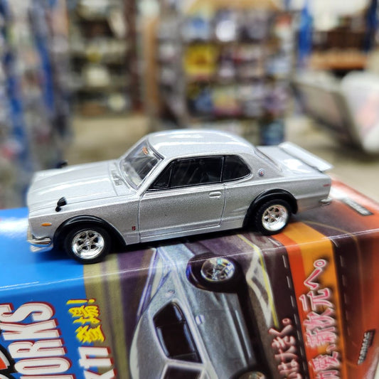 Tarmac Works - Nissan Skyline 2000 GT-R Silver Special Edition