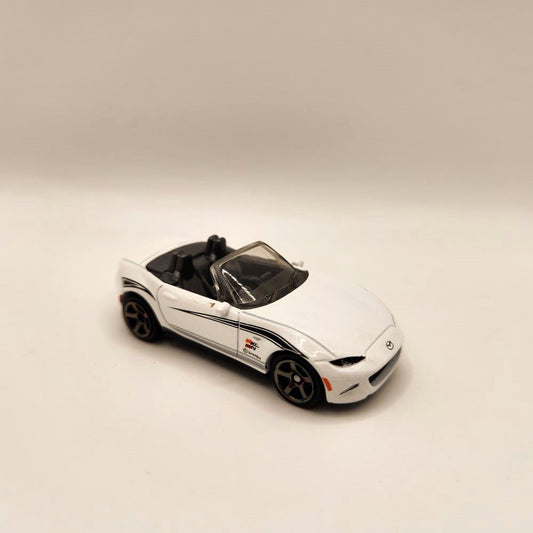 Uncarded - Matchbox - 2015 Mazda MX-5 Miata